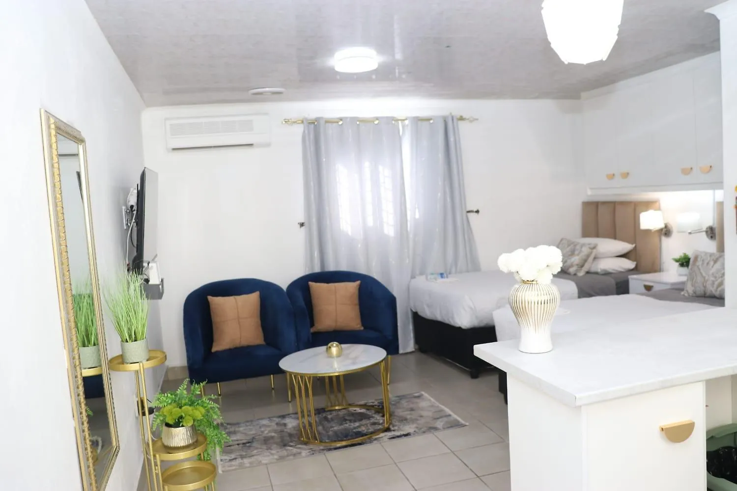 Optimum Stay Self Catering Twin Double Room Parow Apartment