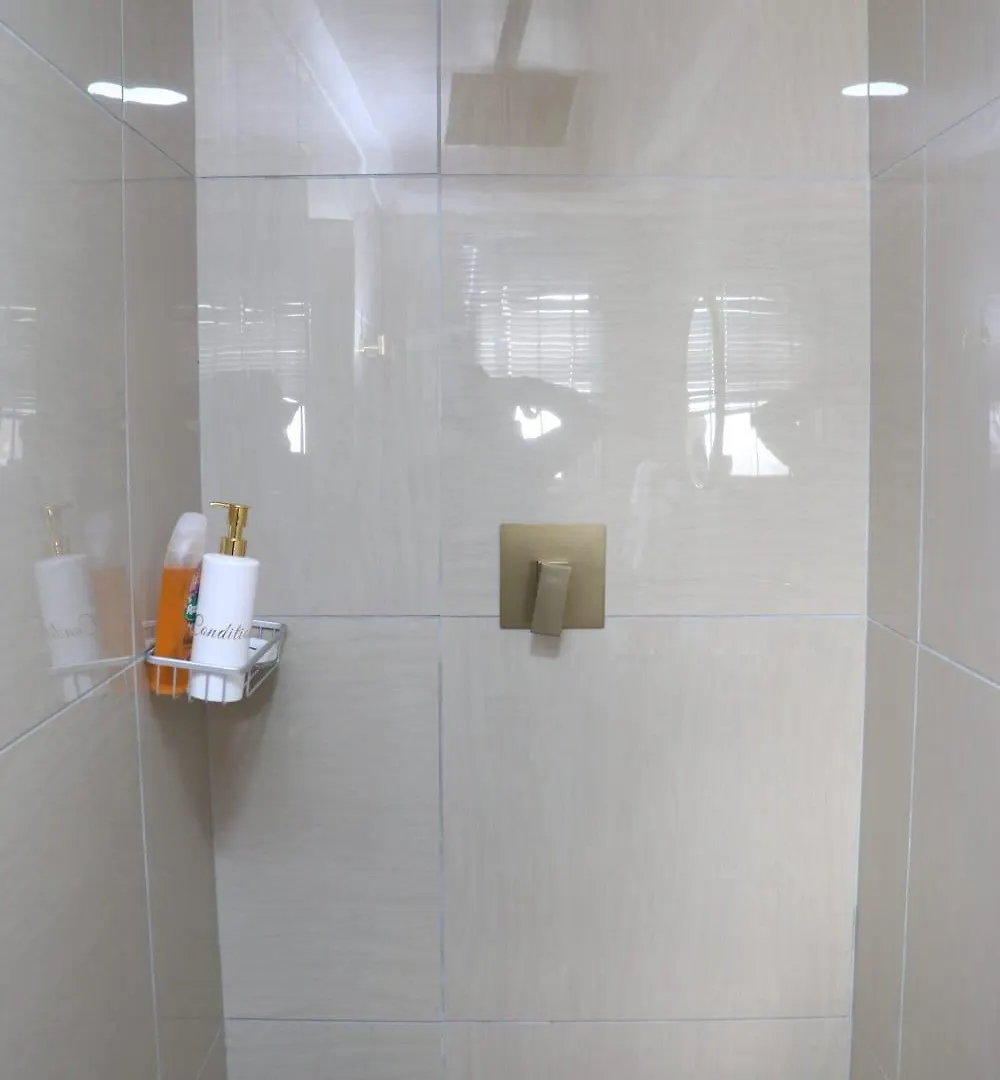 Apartment Optimum Stay Self Catering Twin Double Room Parow