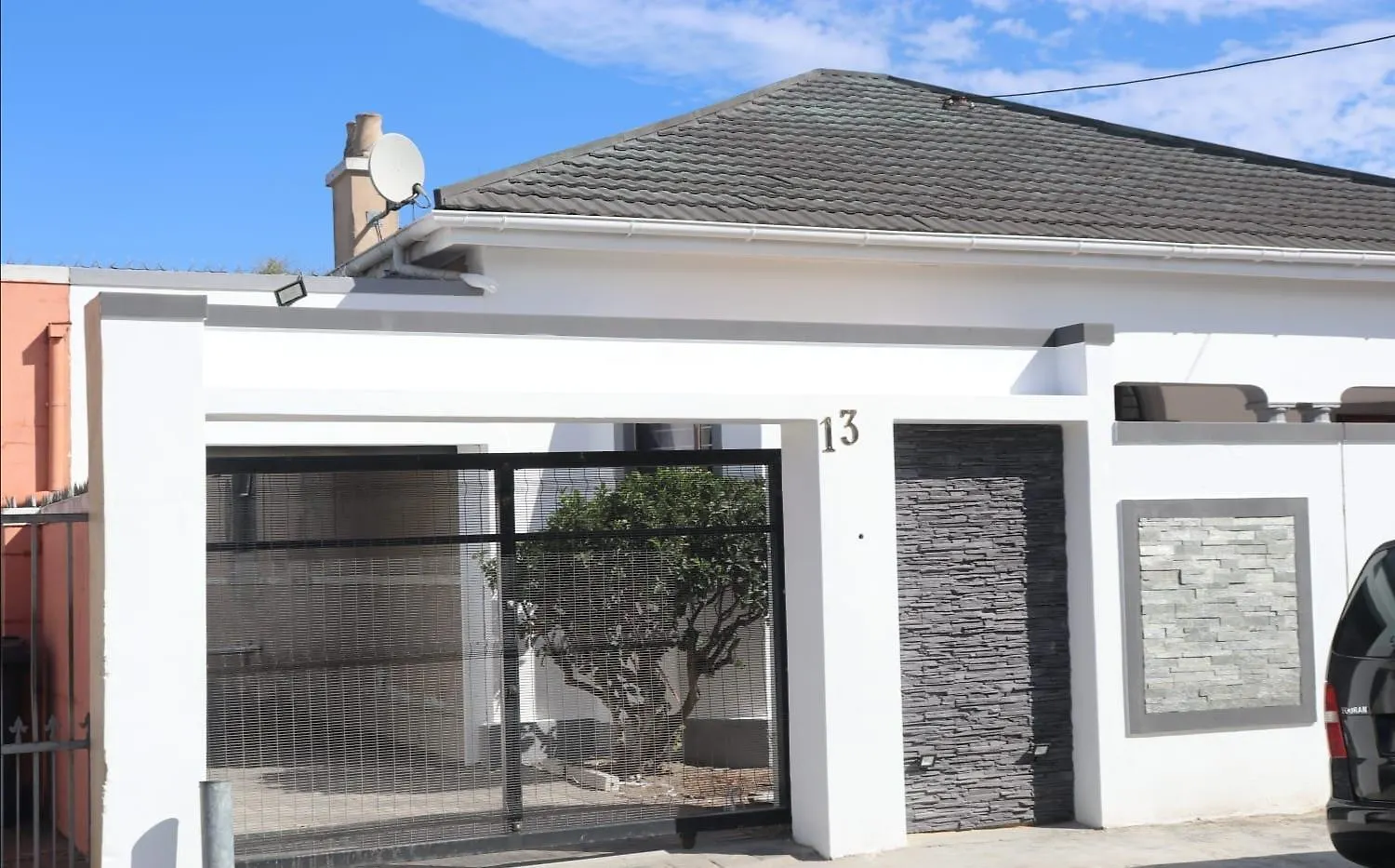 Optimum Stay Self Catering Twin Double Room Parow Apartment